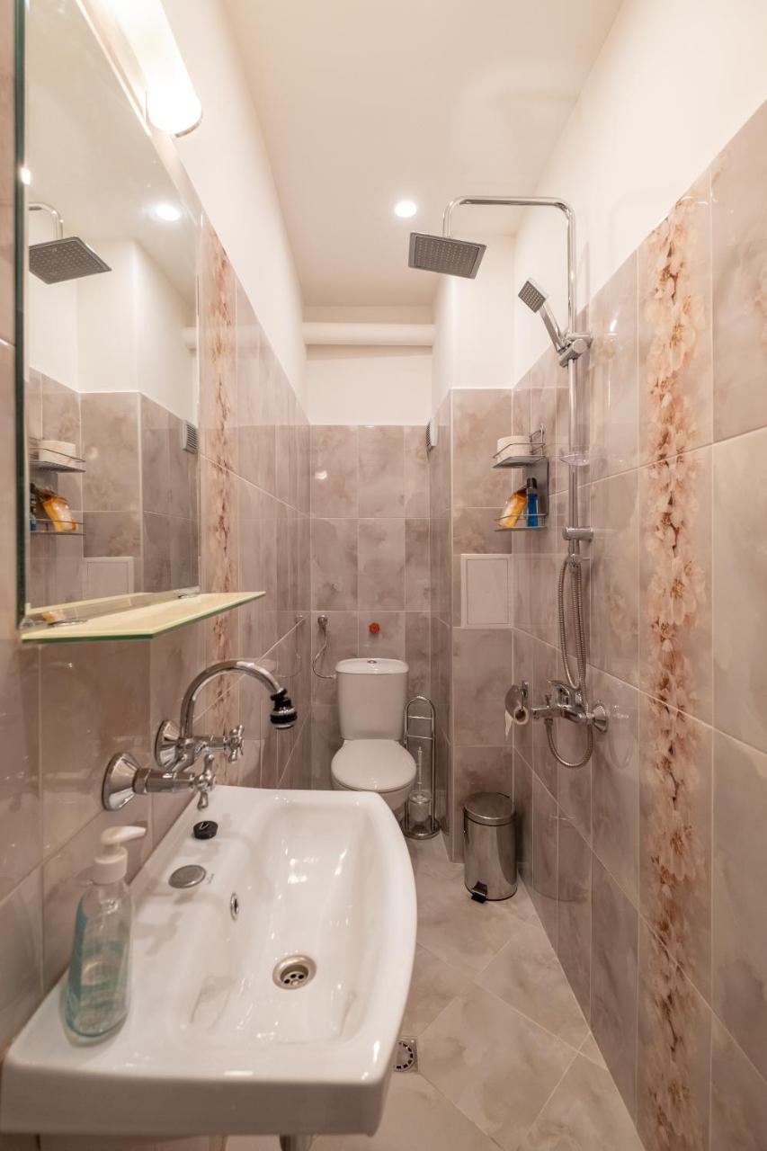 Feel Sofia - One Bedroom Apartment Next To Russian Square Ngoại thất bức ảnh